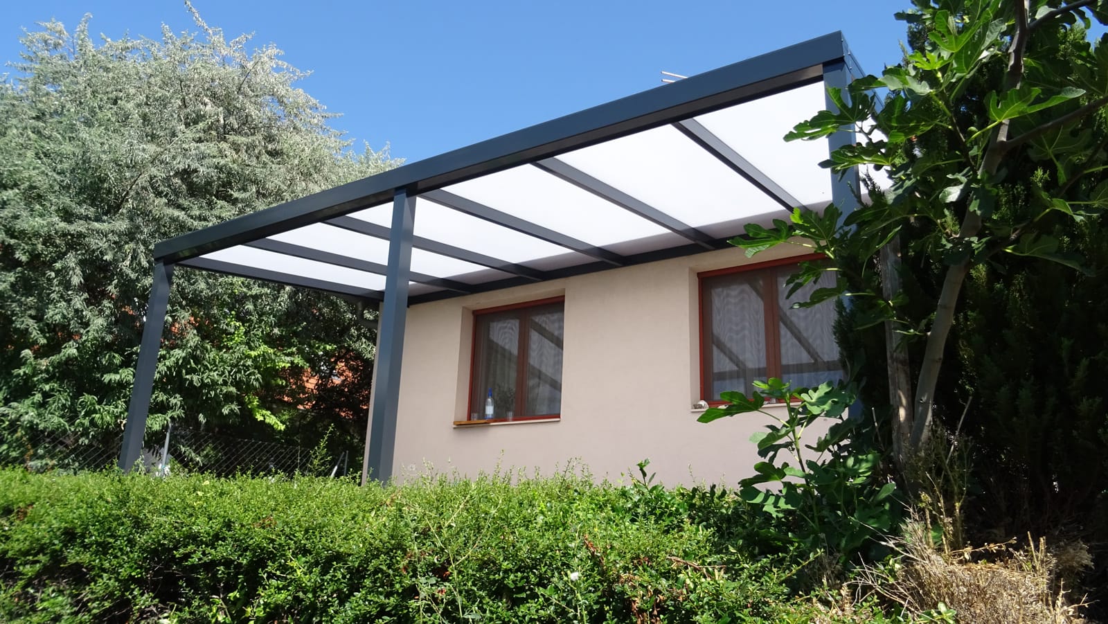 How to care for an aluminium pergola