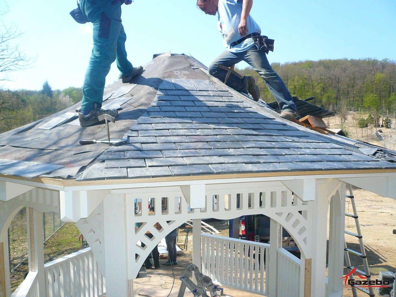 Victoria wooden gazebo – installation