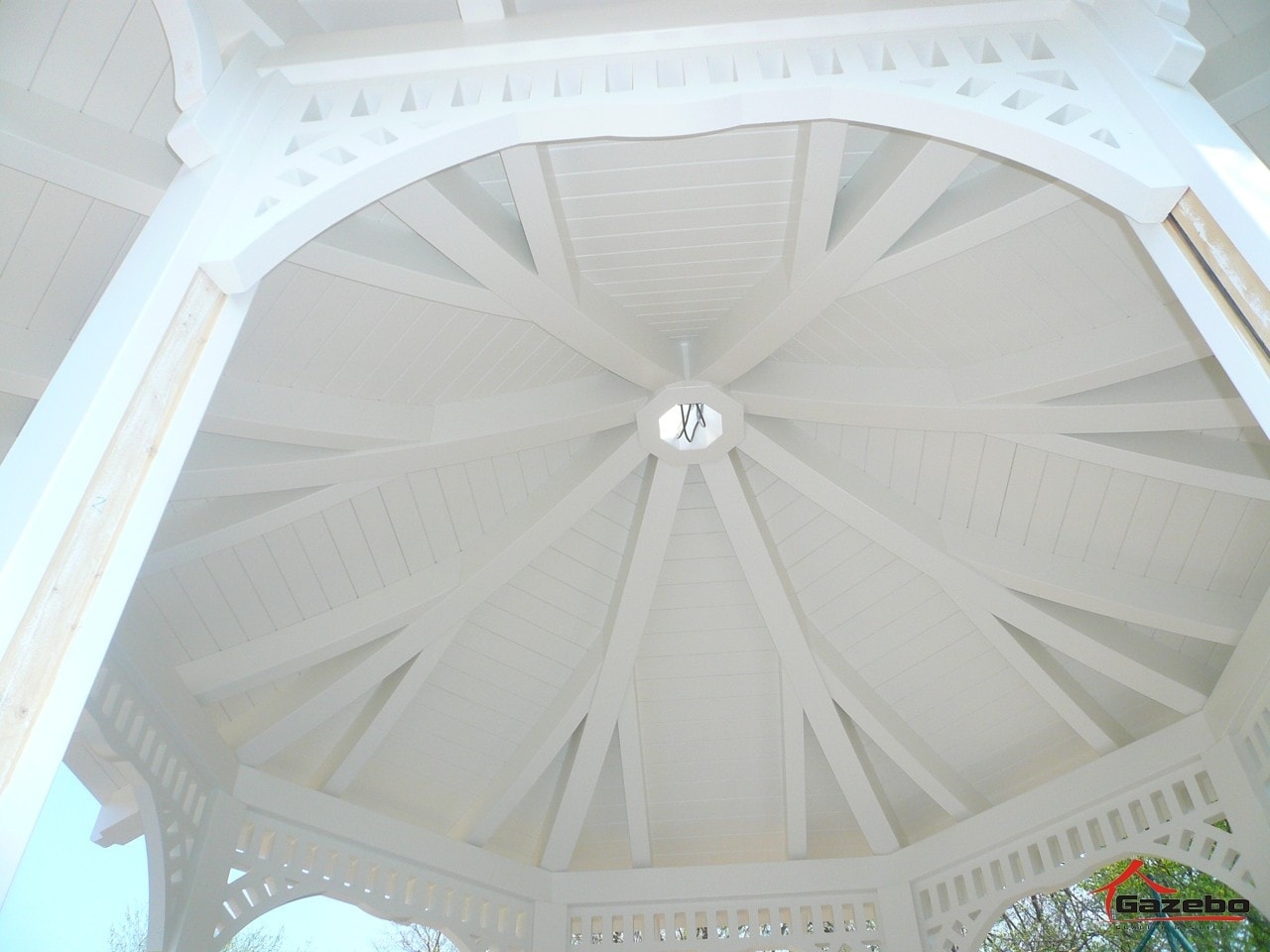 Victoria wooden gazebo – installation
