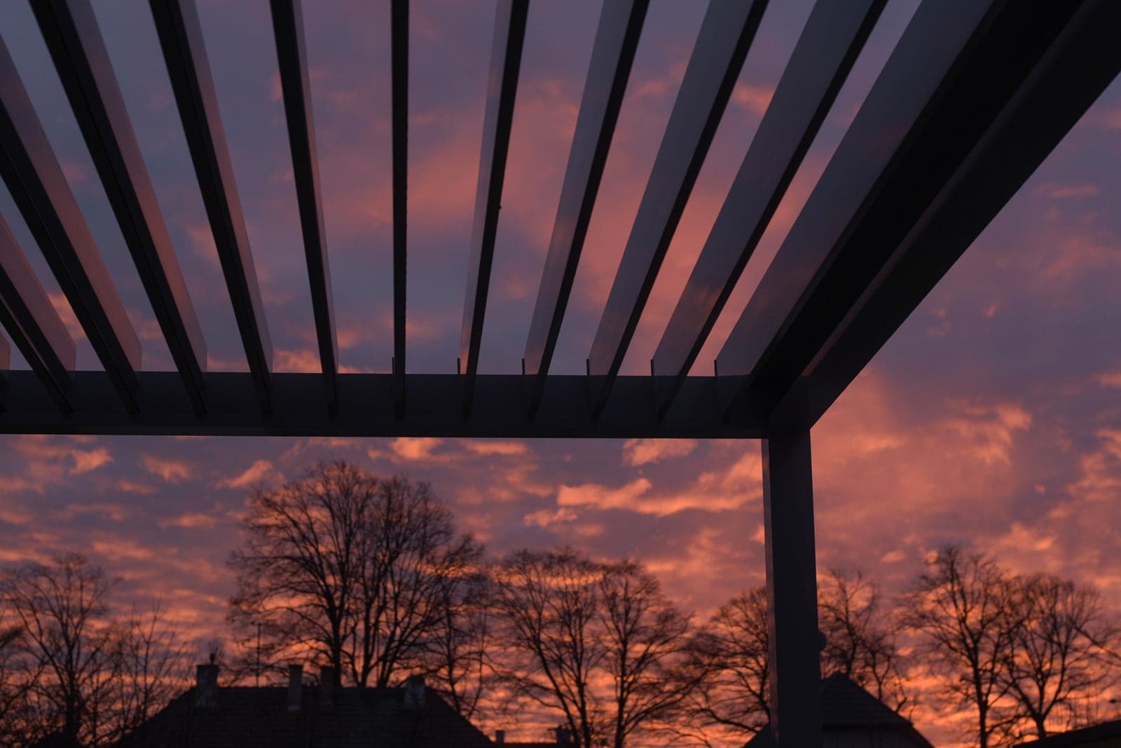 aluminium bioclimatic pergola