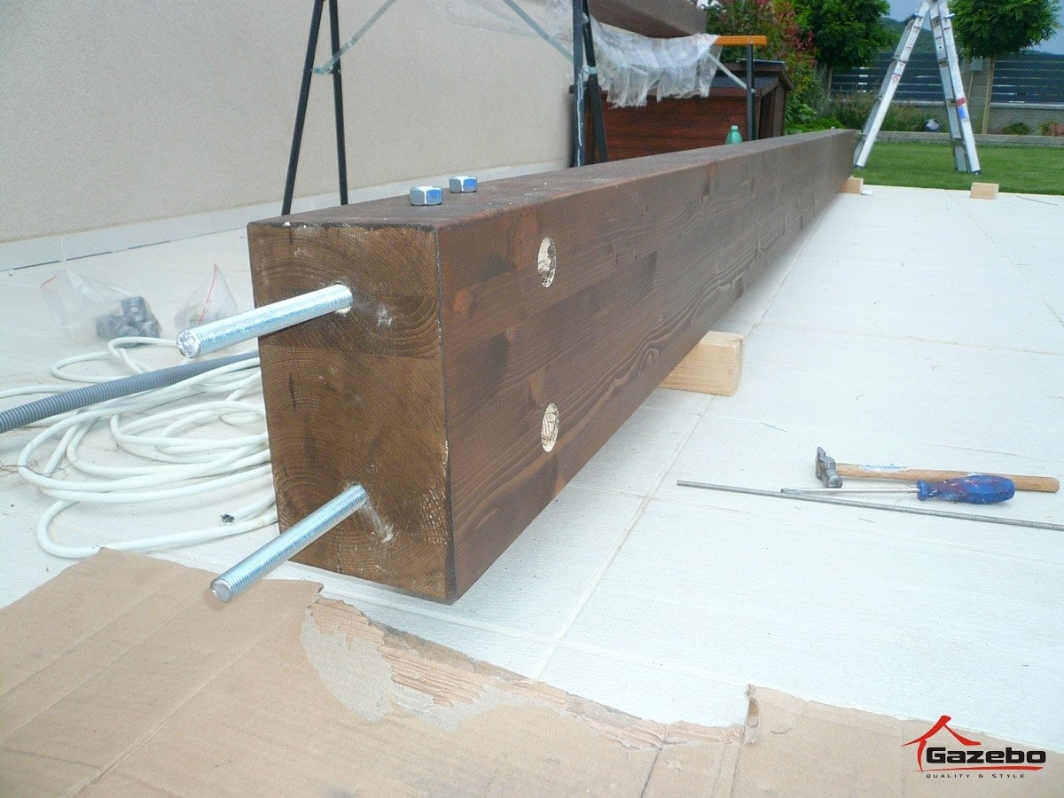 Milano wooden pergola — assembling the frame