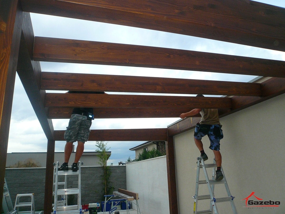 Dovetail joint of the Milano wooden pergola