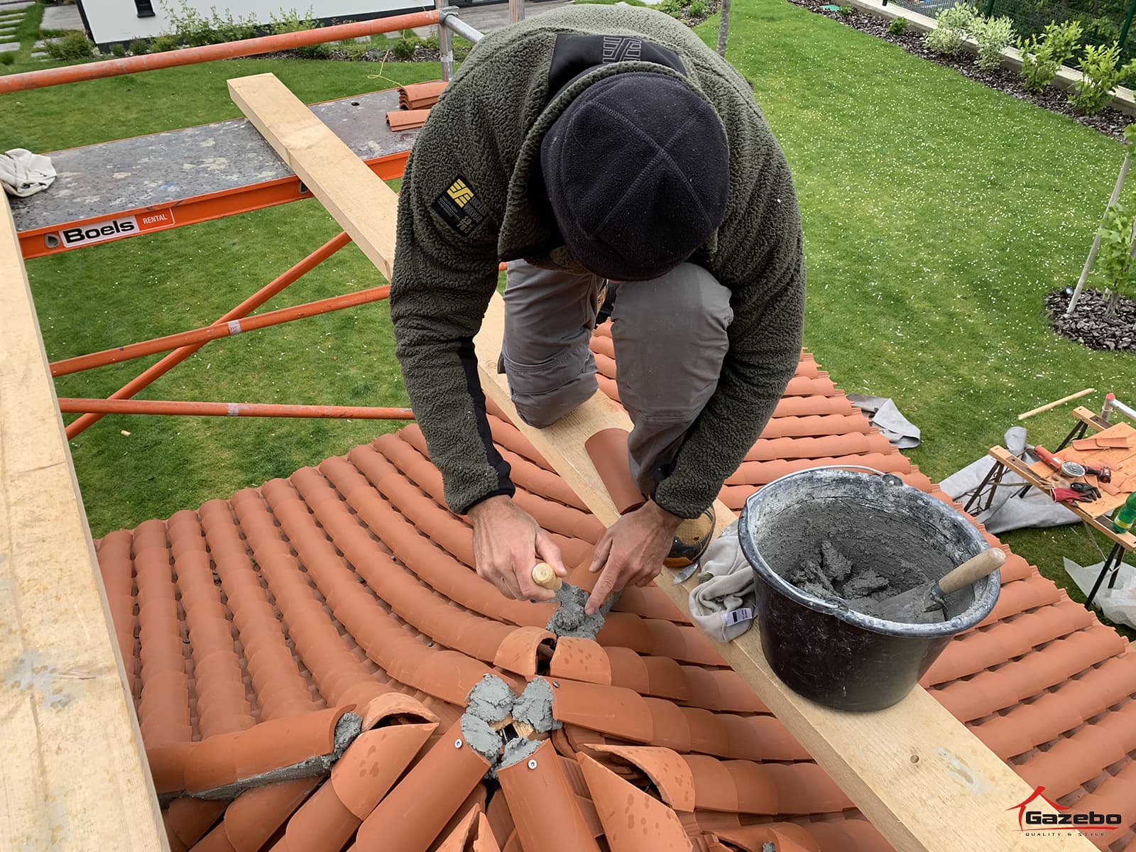 Japanese gazebo during construction