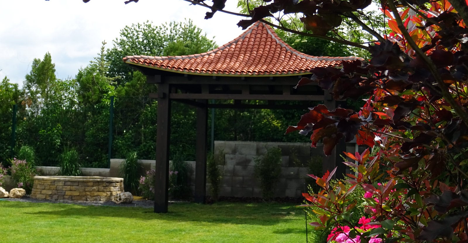 Japanese garden with a Hinode gazebo