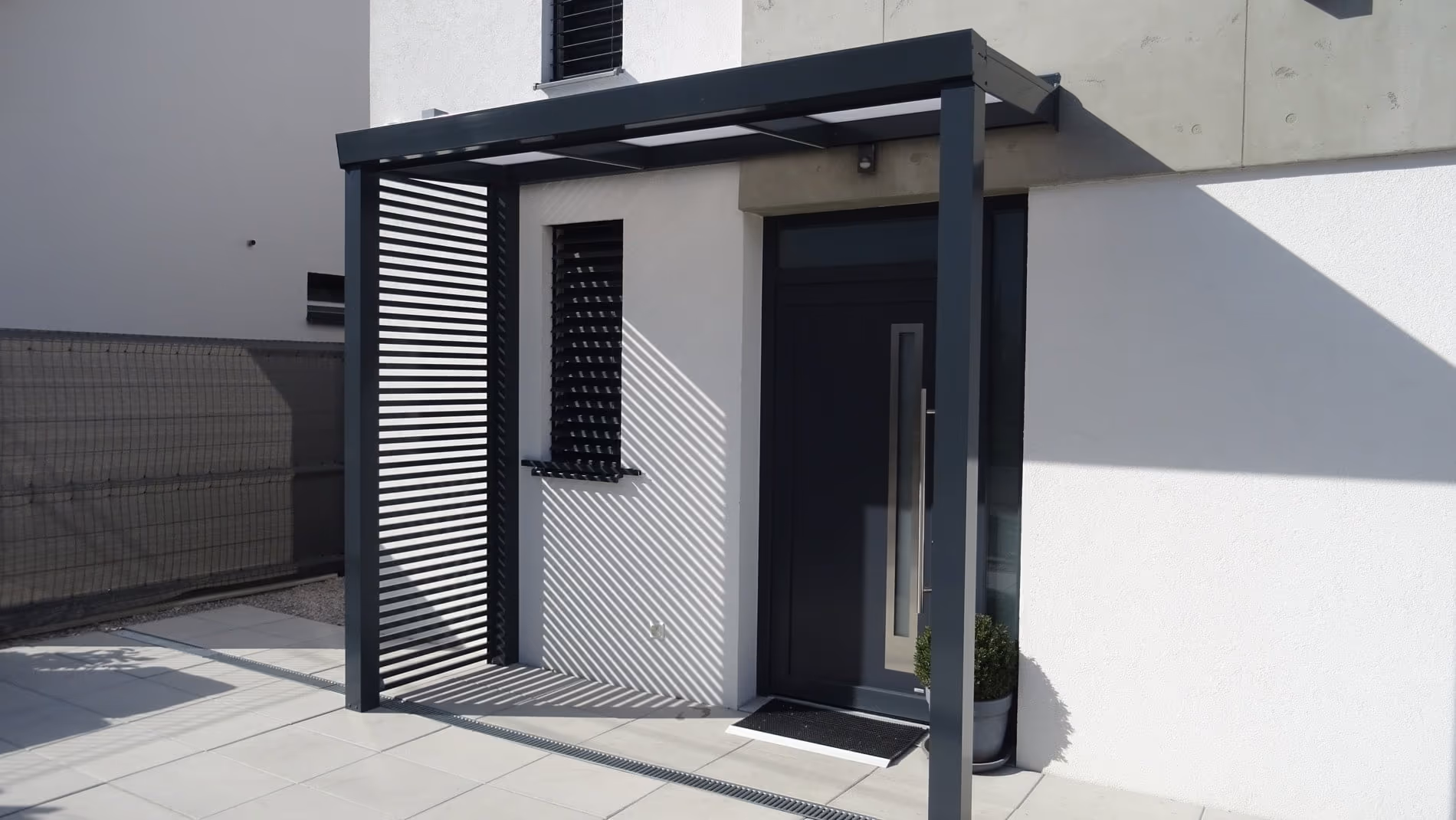 Economic Class aluminium pergola with relaxation seating and flower pots