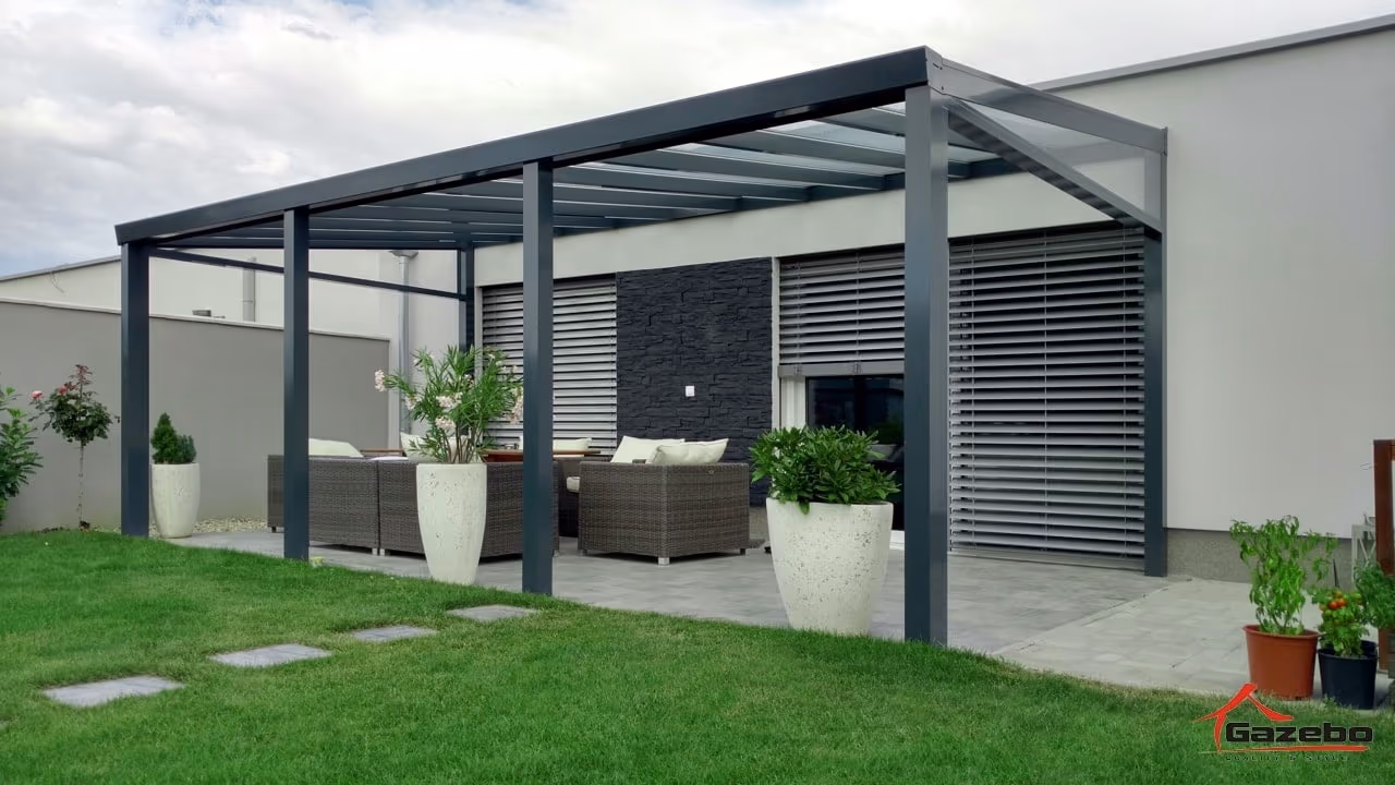 Top Class aluminium pergola with side shading made from a bamboo mat