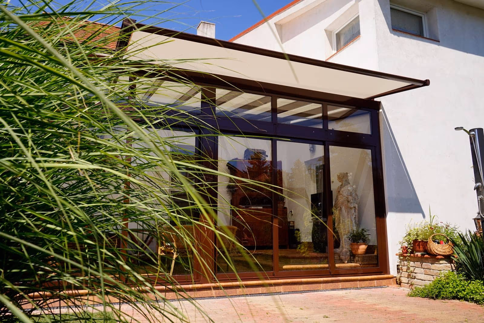 Clear and opal safety glazing of the Top Garden 2 winter garden