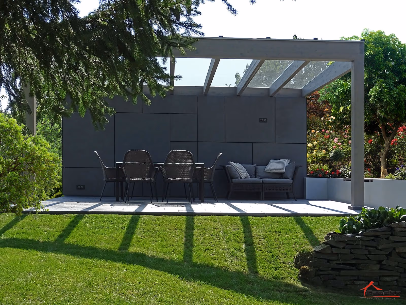 Waterproof roof of the Milano wooden pergola with pressure battens