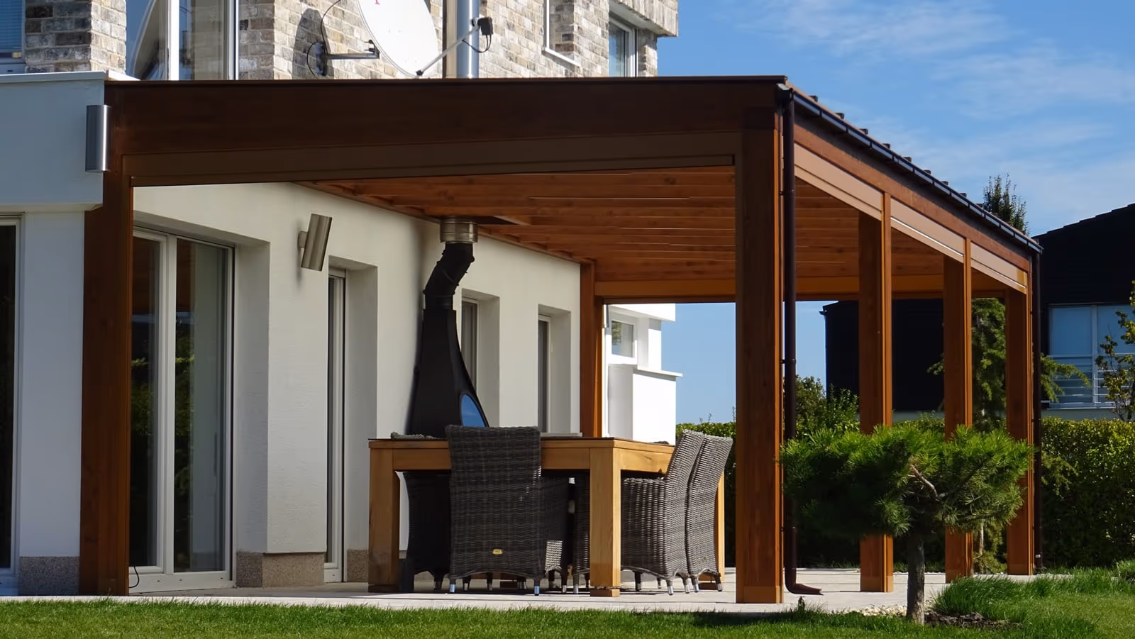Milano wooden pergola with a treated, natural timber coating